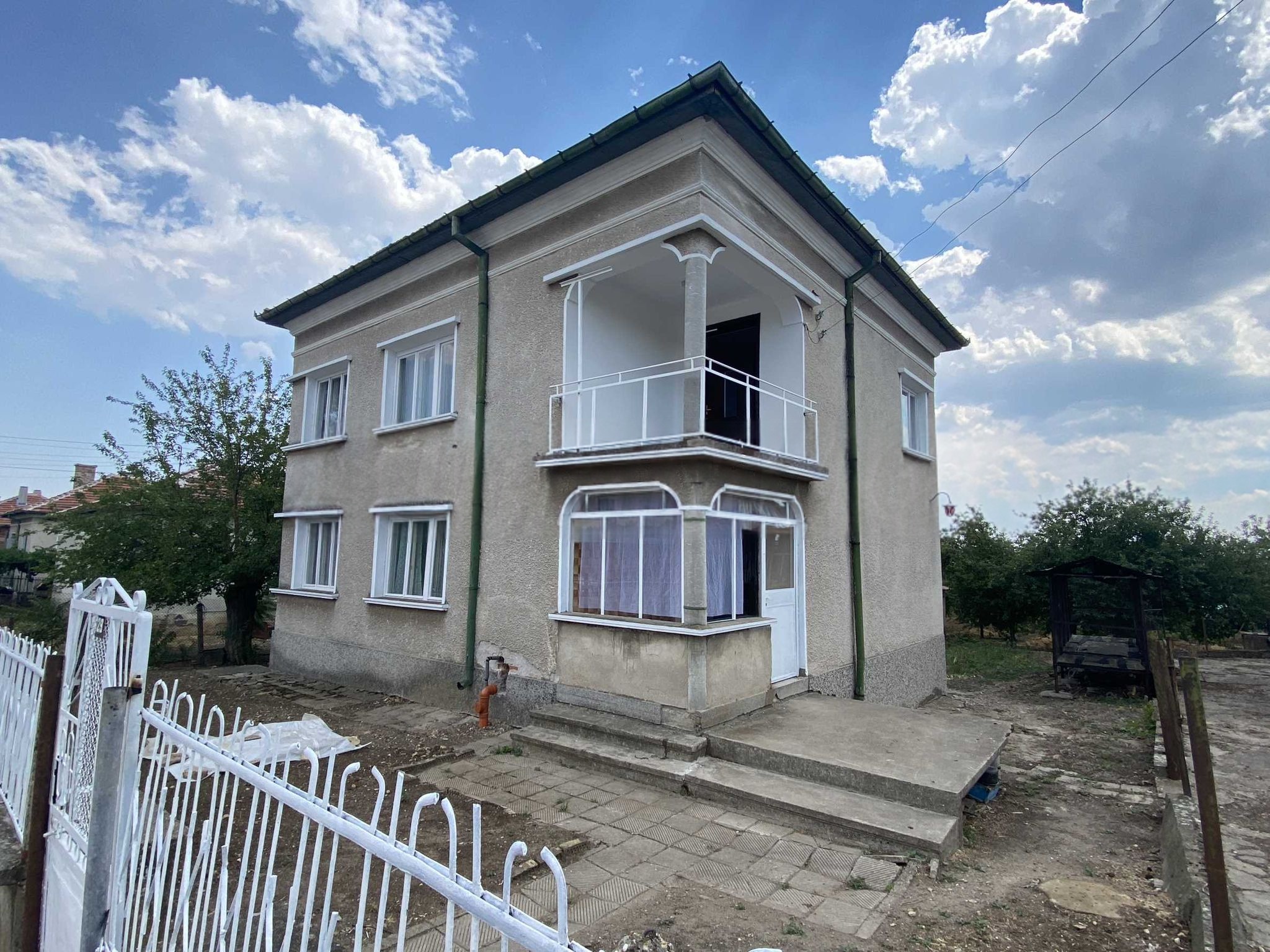 A modern family home consisting of 7 rooms - Image 17