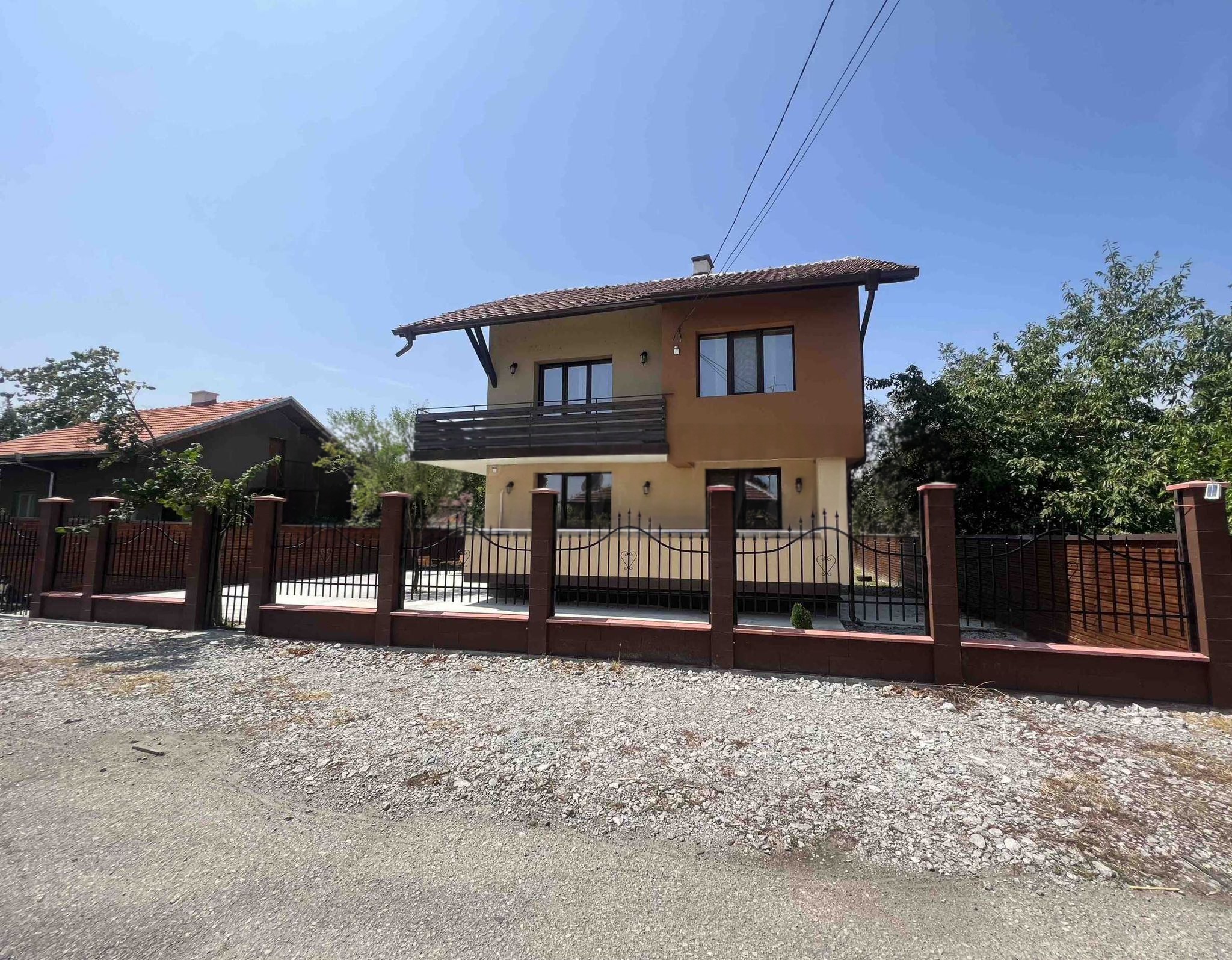 Gerenoveerde woning met twee verdiepingen nabij Vidin - Afbeelding 3