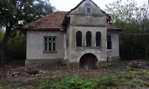 A house in a picturesque village on the Danube river